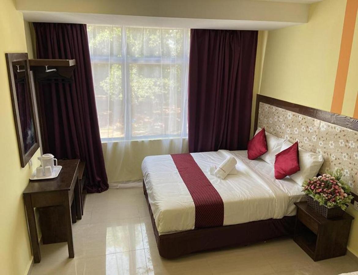 Sun Inns Hotel Meru Raya Chemor Eksteriør billede