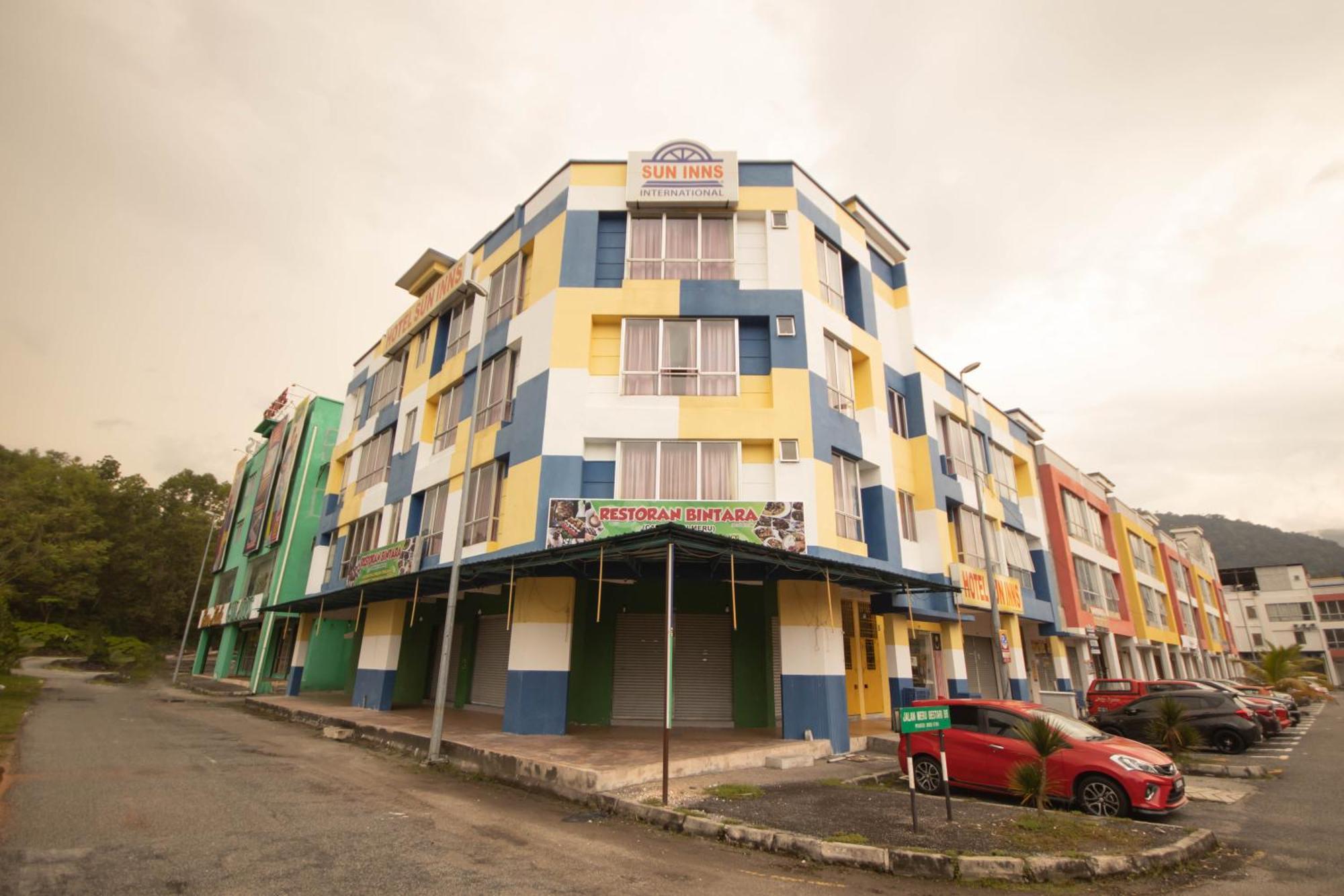Sun Inns Hotel Meru Raya Chemor Eksteriør billede